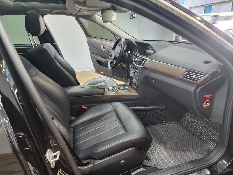 2013 Mercedes-Benz E-Class E300 Elegance photo 13