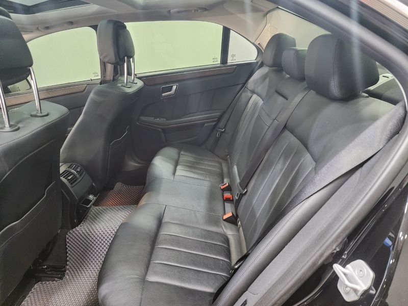 2013 Mercedes-Benz E-Class E300 Elegance photo 14