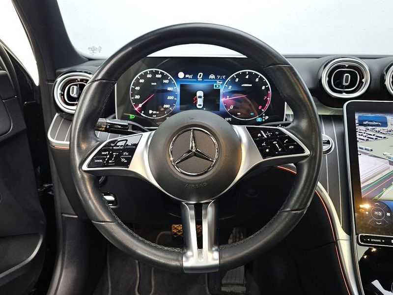2023 Mercedes-Benz C-Class C200 Avantgarde photo 13