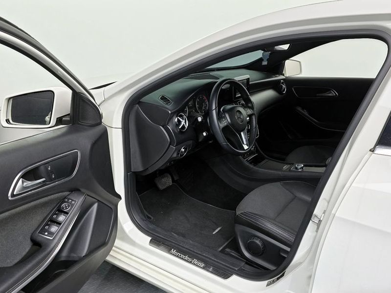 2014 Mercedes-Benz A-Class A200 CDI Style photo 10
