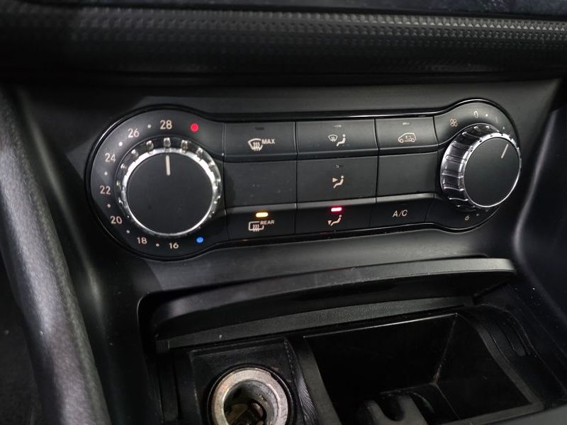 2014 Mercedes-Benz A-Class A200 CDI Style photo 16