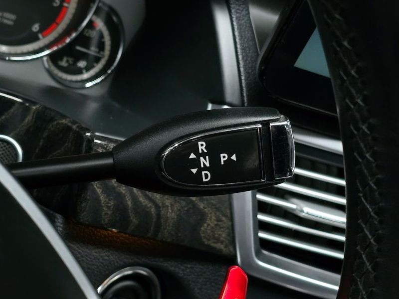 2013 Mercedes-Benz E-Class E220 CDI Avantgarde photo 9