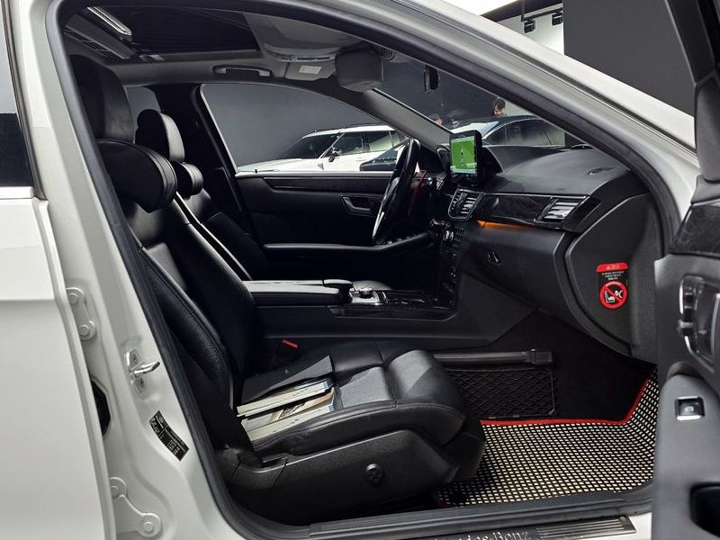 2013 Mercedes-Benz E-Class E220 CDI Avantgarde photo 11