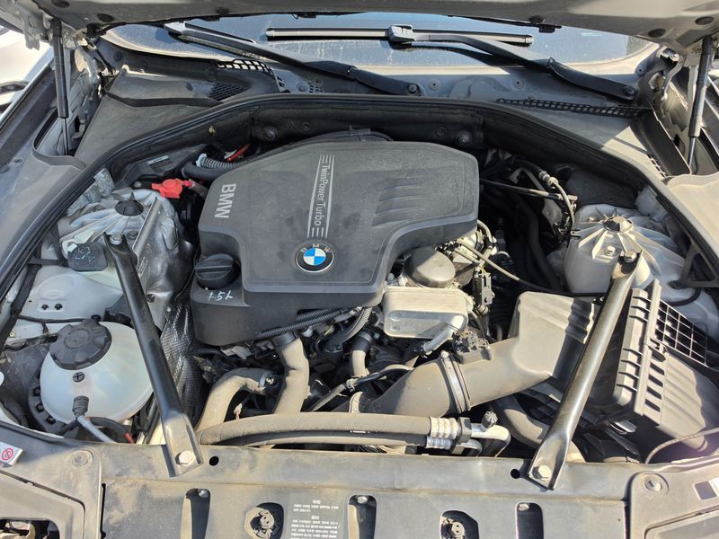 2014 BMW 5 Series 528i xDrive photo 19