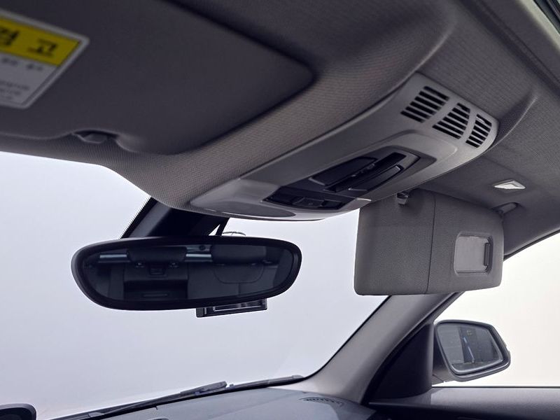 2013 BMW 1 Series 118d Urban 5Dr photo 18