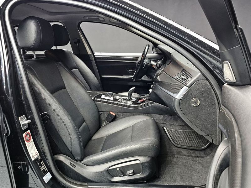 2014 BMW 5 Series 528i xDrive photo 10