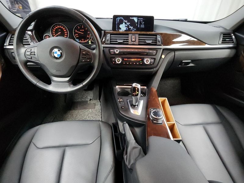 2014 BMW 3 Series 320d photo 7