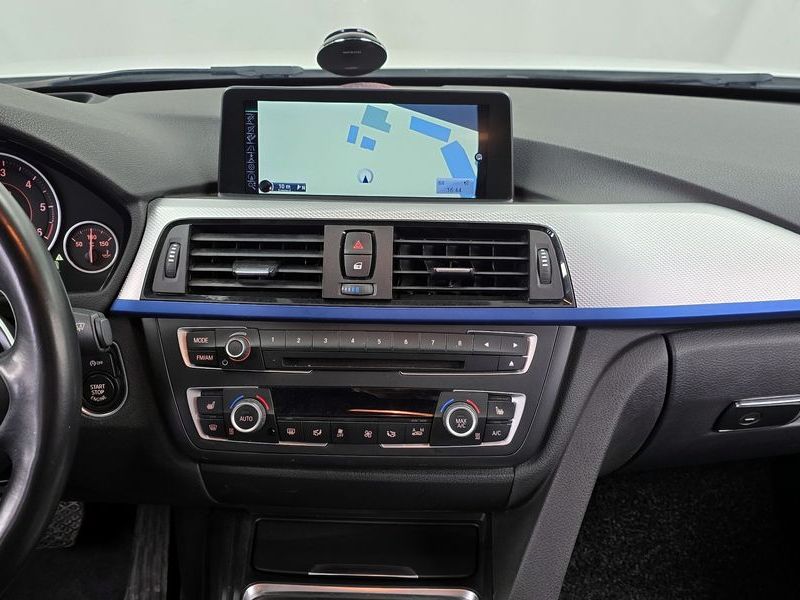 2015 BMW 3 Series 320d M Performence Edition photo 12