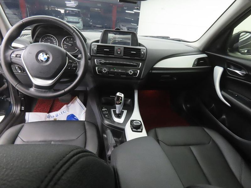 2013 BMW 1 Series 118d Urban Pack1 5Dr photo 7