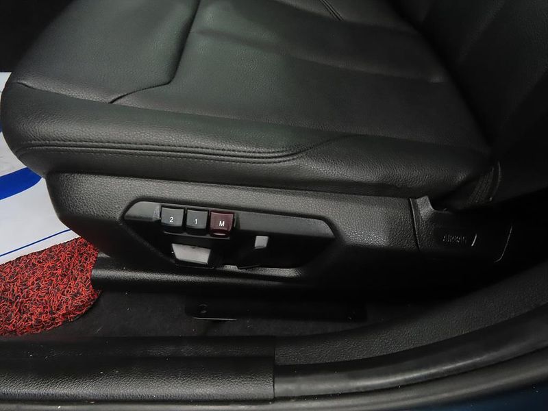 2013 BMW 1 Series 118d Urban Pack1 5Dr photo 15