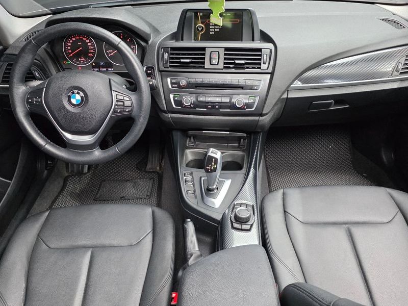 2014 BMW 1 Series 118d Urban Pack1 5Dr photo 7