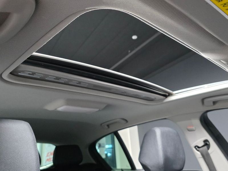 2014 BMW 1 Series 118d Urban Pack1 5Dr photo 18