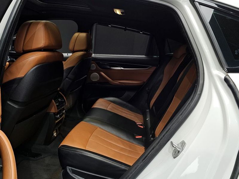 2017 BMW X6 M50d photo 12
