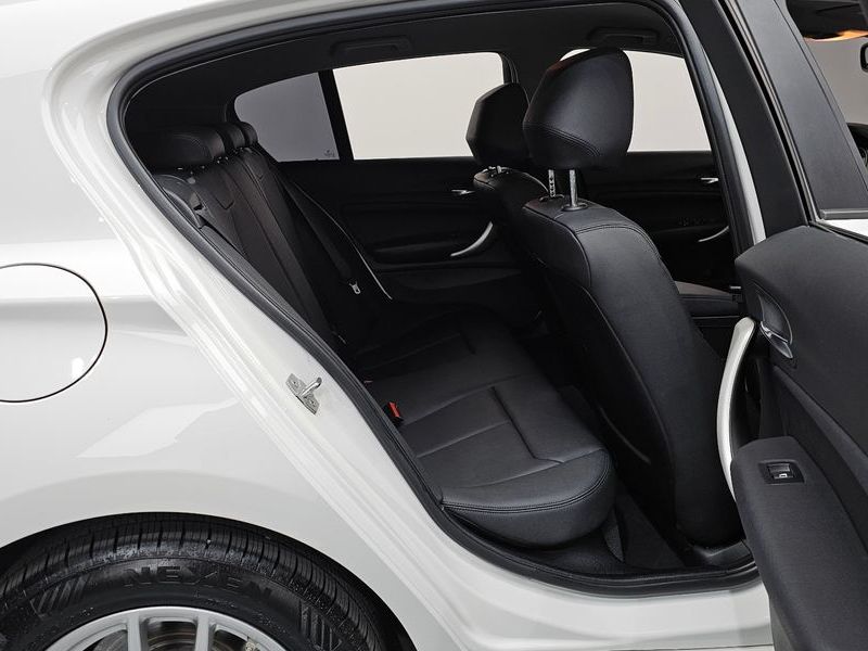 2018 BMW 1 Series 118d JOY 5DOOR photo 11