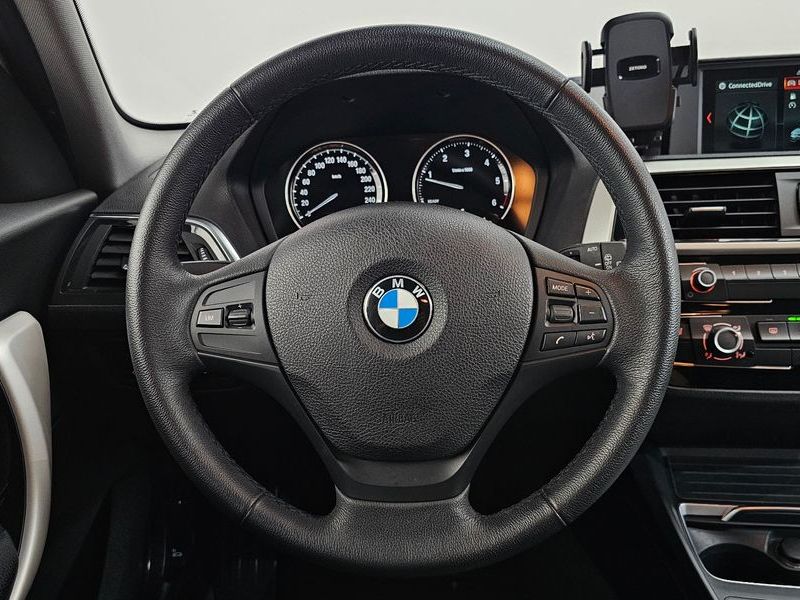 2018 BMW 1 Series 118d JOY 5DOOR photo 15