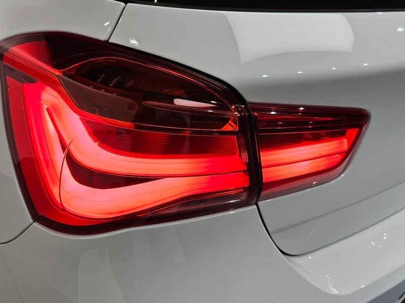 2018 BMW 1 Series 118d JOY 5DOOR photo 23