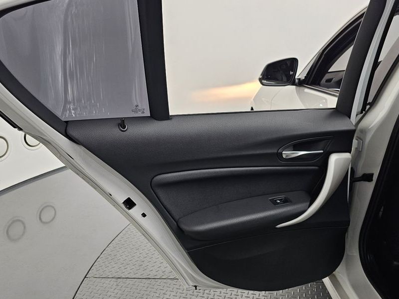 2018 BMW 1 Series 118d JOY 5DOOR photo 25