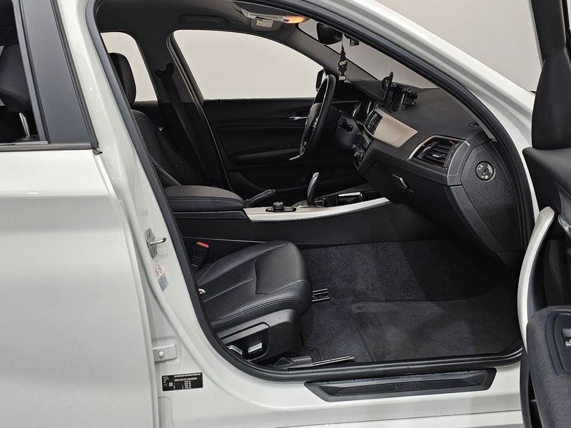 2018 BMW 1 Series 118d JOY 5DOOR photo 26