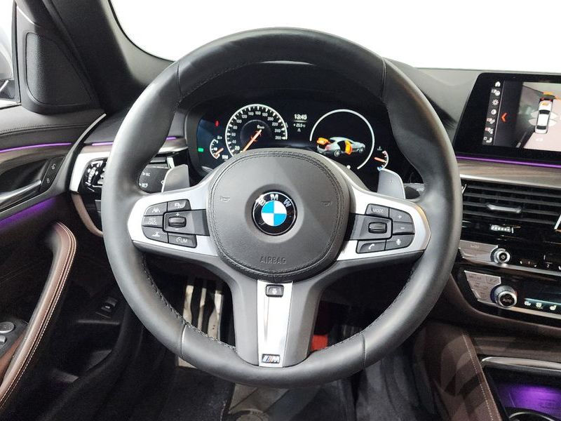 2019 BMW 5 Series 530i M Sport Package Plus photo 13