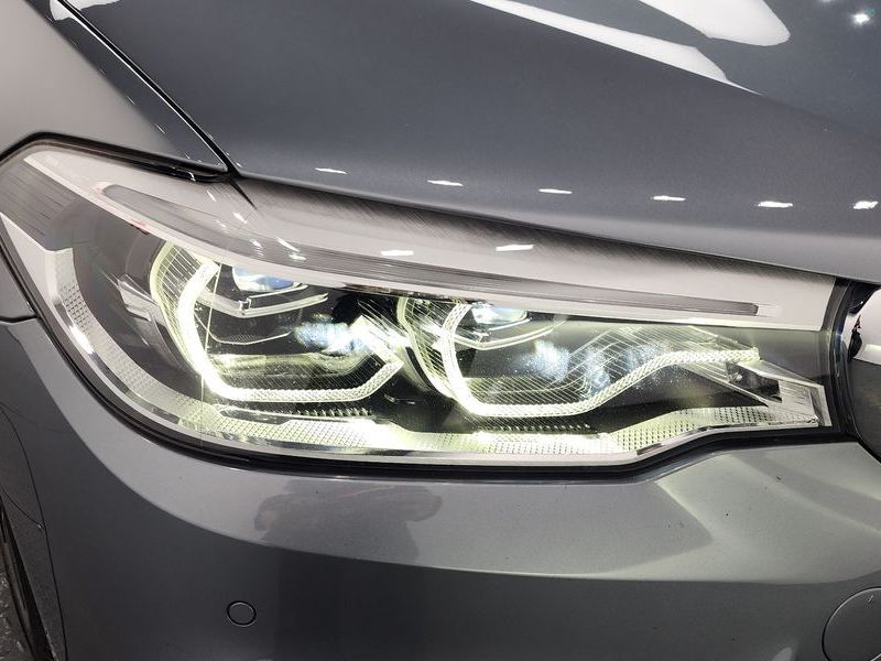 2019 BMW 5 Series 530i M Sport Package Plus photo 22
