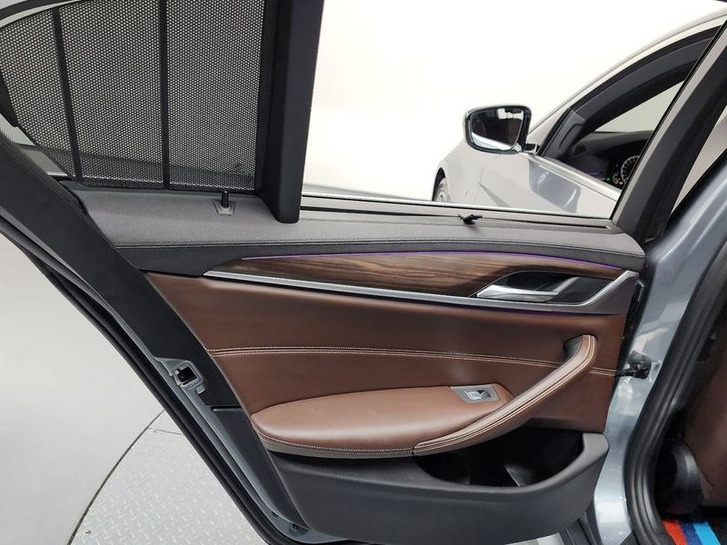 2019 BMW 5 Series 530i M Sport Package Plus photo 25