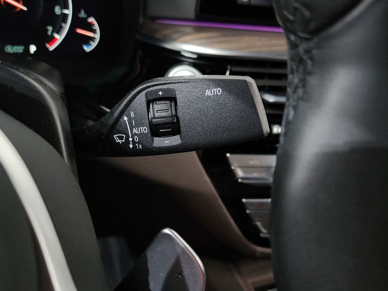 2019 BMW 5 Series 530i M Sport Package Plus photo 28