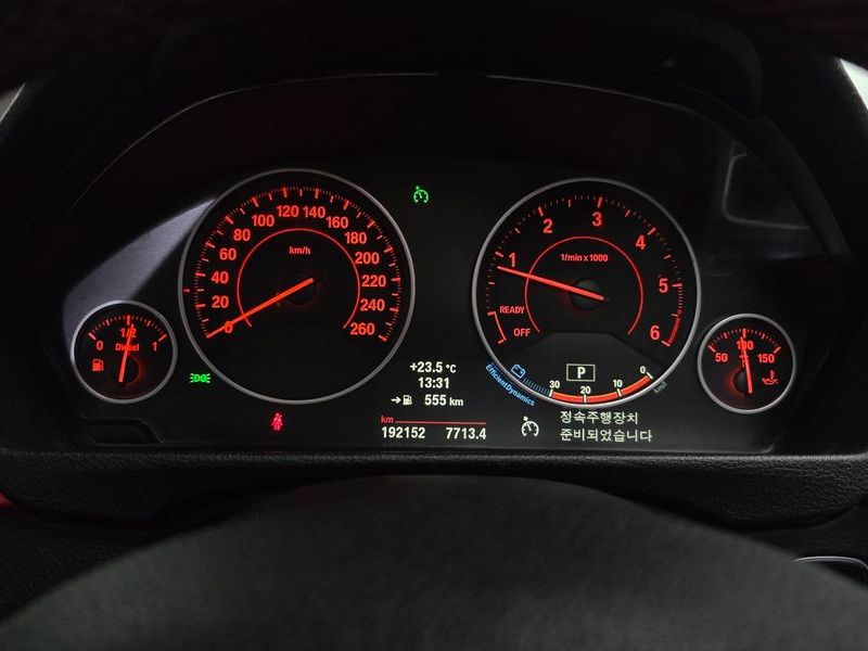 2014 BMW 3 Series 320d Sport photo 8