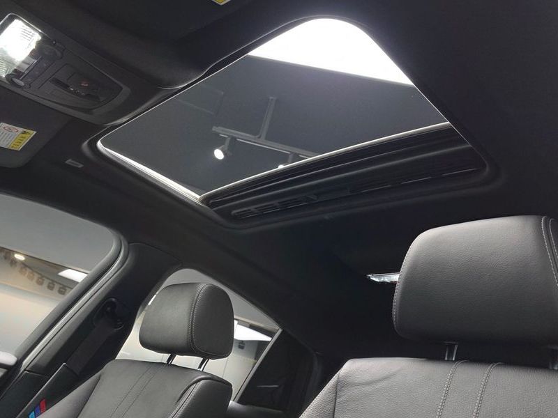 2015 BMW X4 xDrive30d M Sport Package photo 17