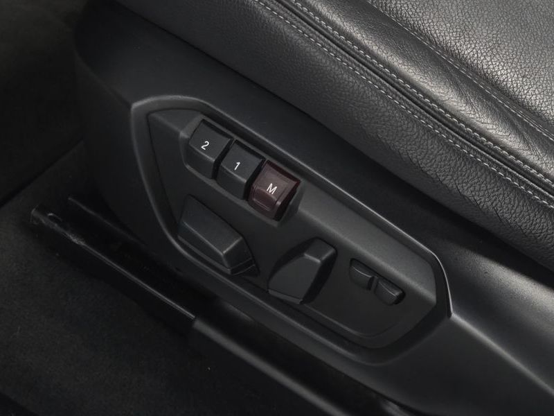 2015 BMW X4 xDrive30d M Sport Package photo 18