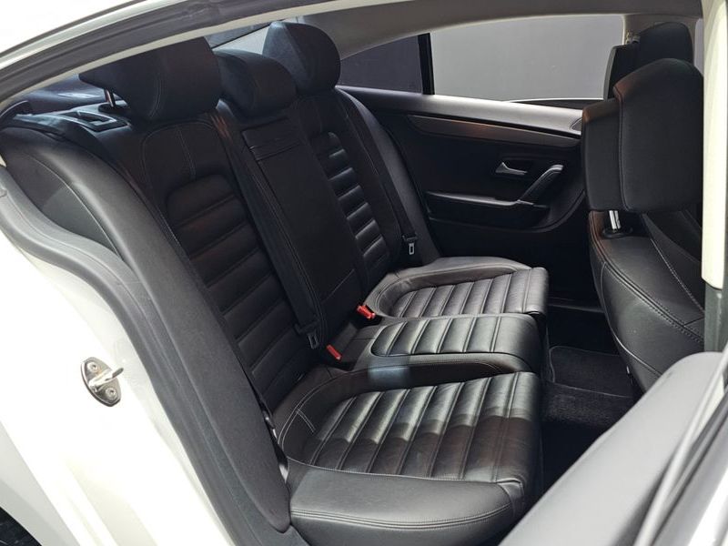 2012 Volkswagen New CC 2.0 TDI BlueMotion photo 12