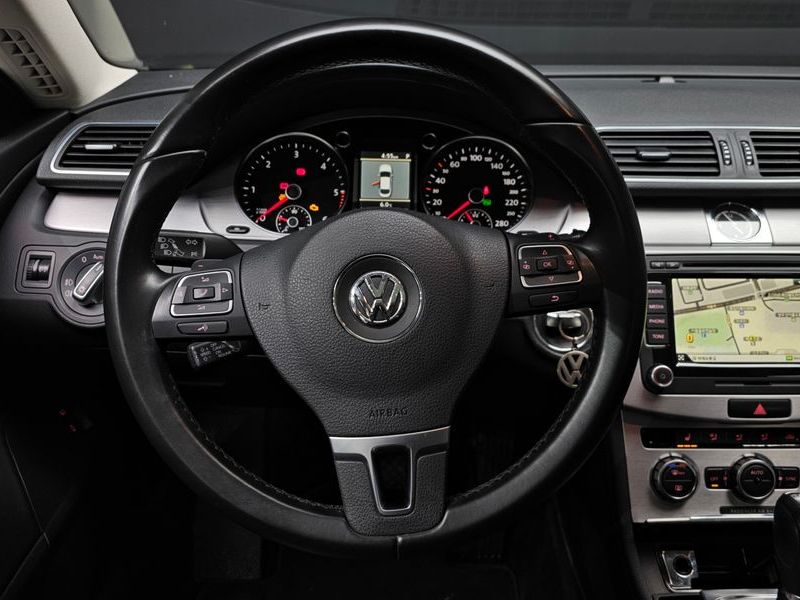 2012 Volkswagen New CC 2.0 TDI BlueMotion photo 14