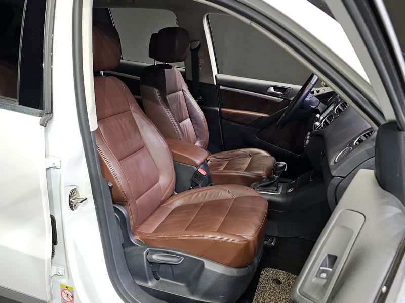 2016 Volkswagen Tiguan 2.0 TDI Comfort 5N photo 12