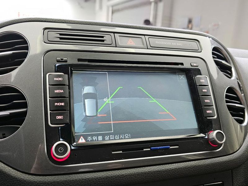 2016 Volkswagen Tiguan 2.0 TDI Comfort 5N photo 16