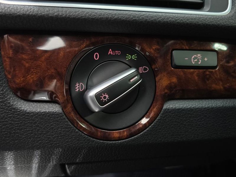 2013 Volkswagen Passat 2.0 TDI B7 photo 16