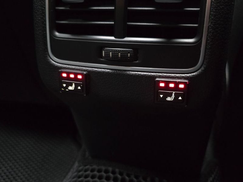 2013 Volkswagen Passat 2.0 TDI B7 photo 17