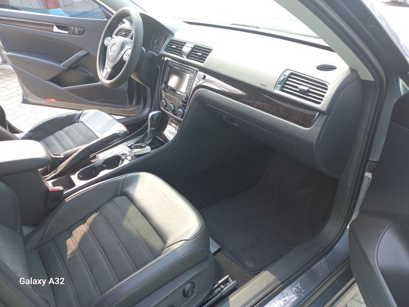 2014 Volkswagen Passat 2.0 TDI B7 photo 16