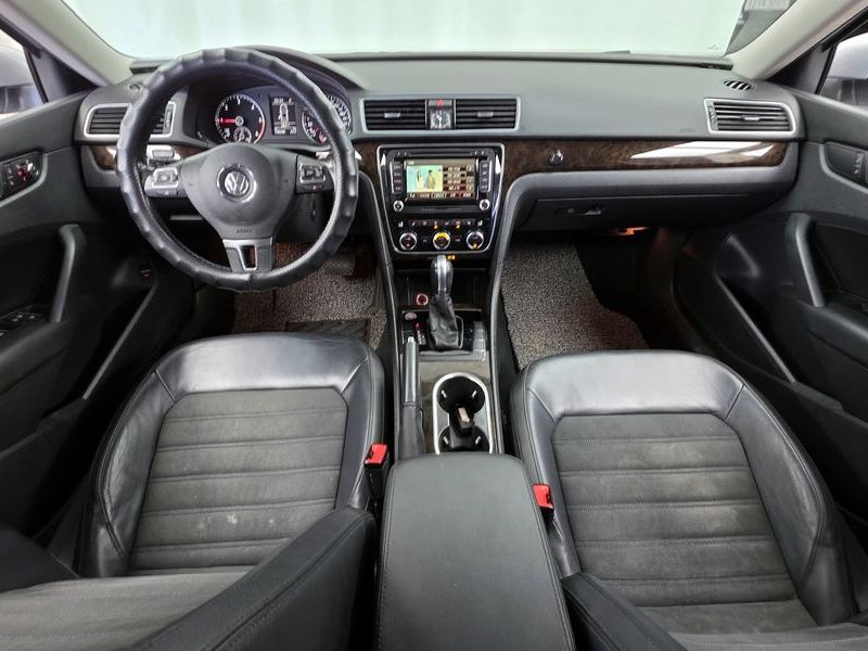 2015 Volkswagen Passat 2.0 TDI B7 photo 7