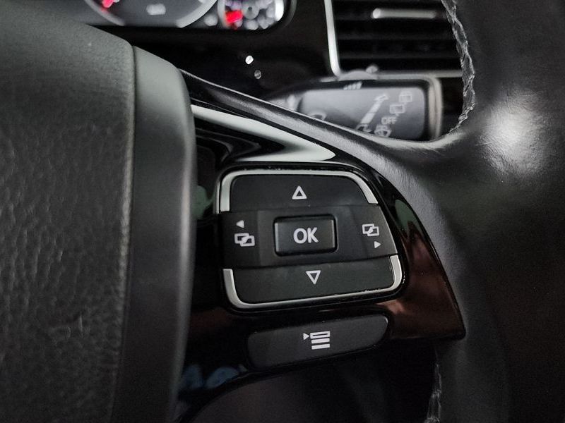2016 Volkswagen Touareg V6 3.0 TDI Bluemotion 7P5 photo 16