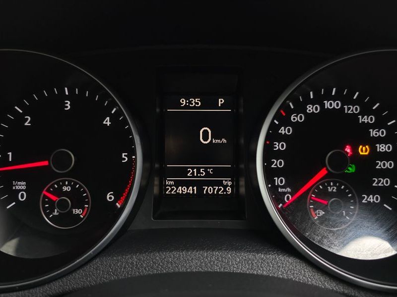 2013 Volkswagen Golf 2.0 TDI StyleEdition photo 8