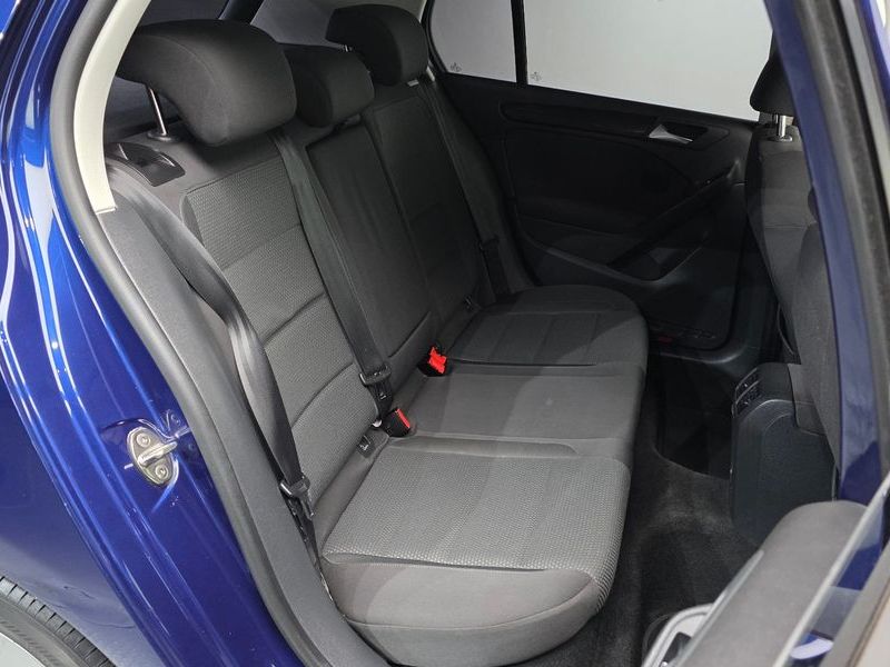 2013 Volkswagen Golf 2.0 TDI StyleEdition photo 11