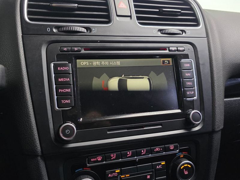 2013 Volkswagen Golf 2.0 TDI StyleEdition photo 14