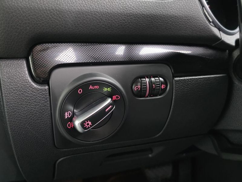2013 Volkswagen Golf 2.0 TDI StyleEdition photo 18