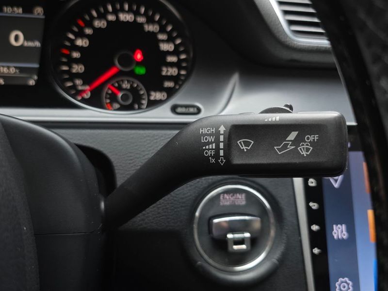 2014 Volkswagen New CC 2.0 TDI BlueMotion photo 17