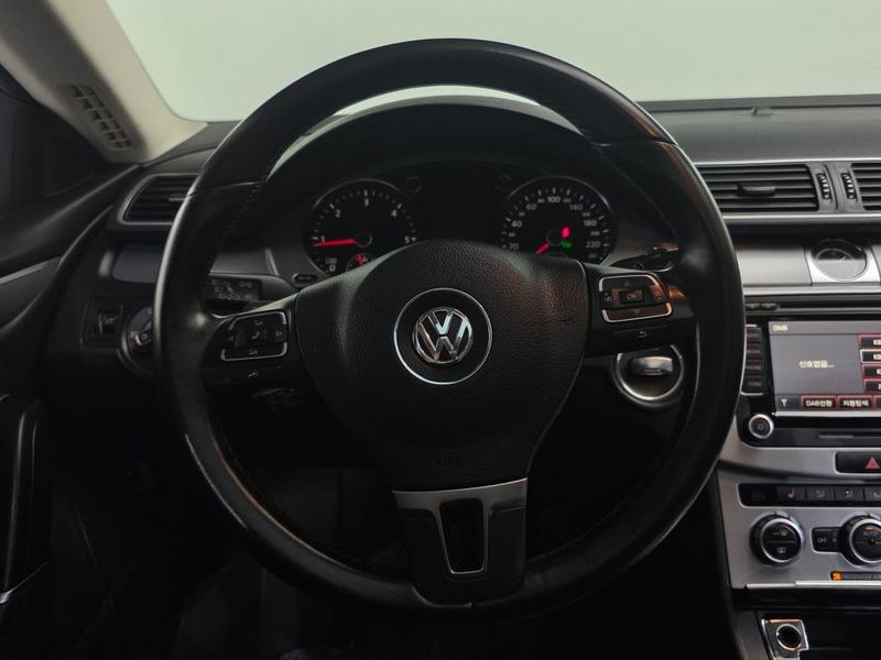 2015 Volkswagen New CC 2.0 TDI BlueMotion 4MOTION photo 13