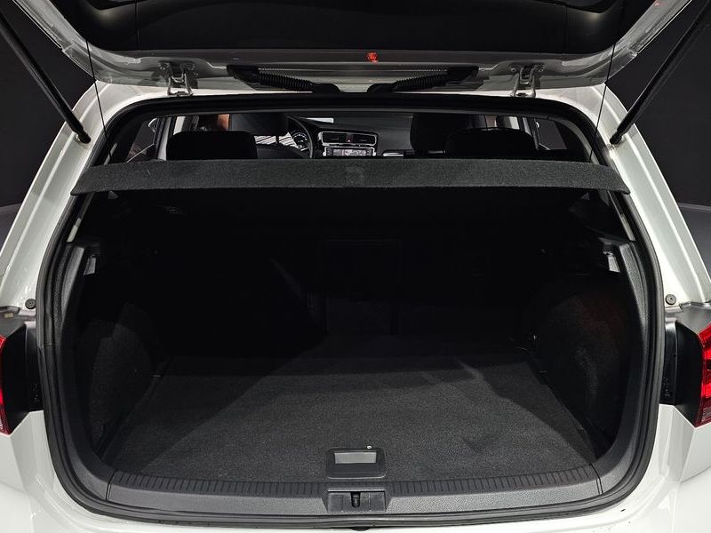 2016 Volkswagen Golf 2.0 TDI Premium photo 20