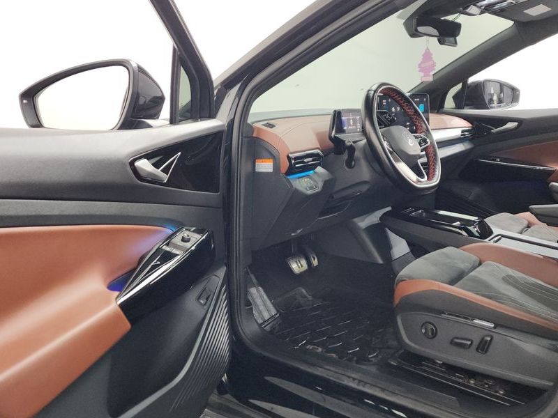 2023 Volkswagen ID.4 Pro photo 10