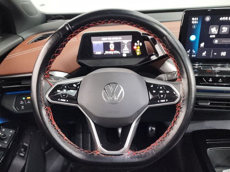 2023 Volkswagen ID.4 Pro photo 13