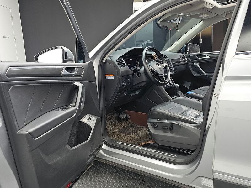 2020 Volkswagen Tiguan 2.0 TDI Prestige photo 10