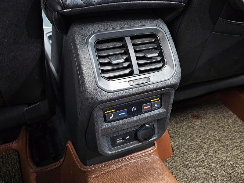 2020 Volkswagen Tiguan 2.0 TDI Prestige photo 17