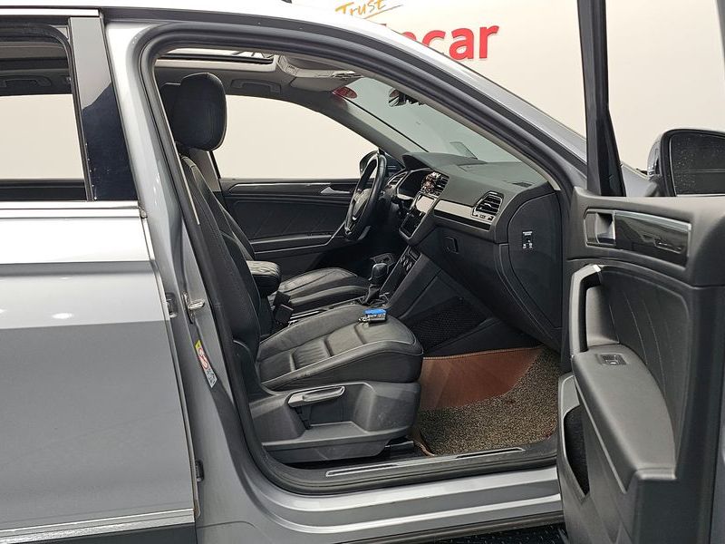 2020 Volkswagen Tiguan 2.0 TDI Prestige photo 26